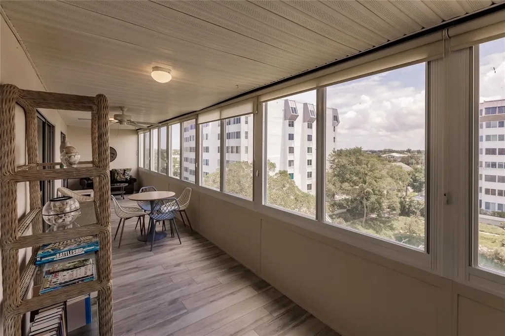 1055 W Peppertree Drive Sarasota FL 34242