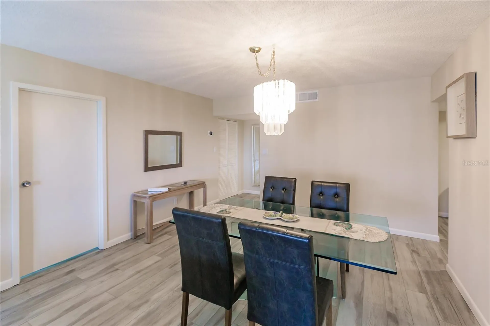 1055 W Peppertree Drive Sarasota FL 34242