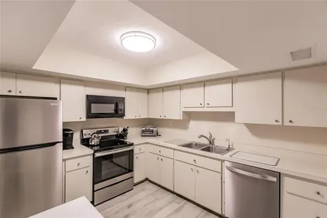 1055 W Peppertree Drive Sarasota FL 34242