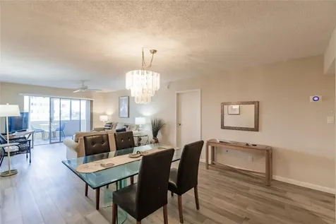 1055 W Peppertree Drive Sarasota FL 34242