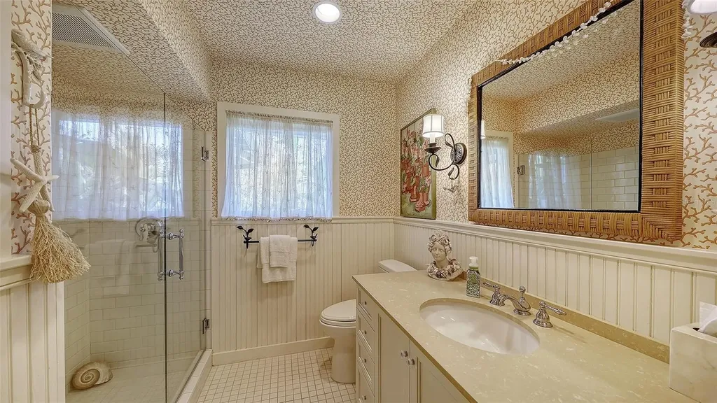 1504 S Orange Avenue Sarasota FL 34239