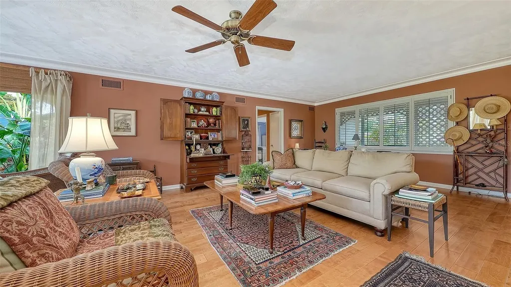 1504 S Orange Avenue Sarasota FL 34239