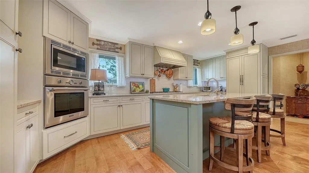 1504 S Orange Avenue Sarasota FL 34239