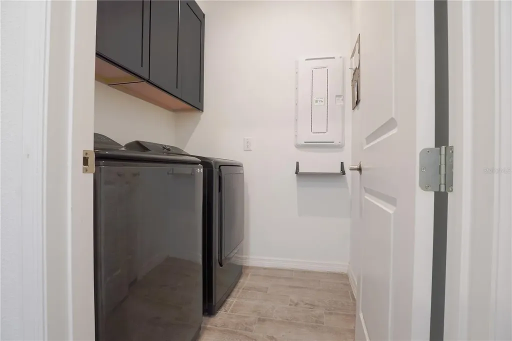 6332 Laurelcrest Glen Palmetto FL 34221