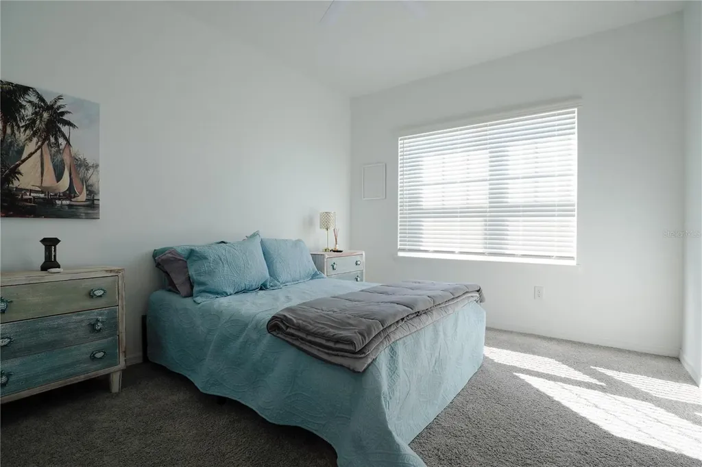 6332 Laurelcrest Glen Palmetto FL 34221