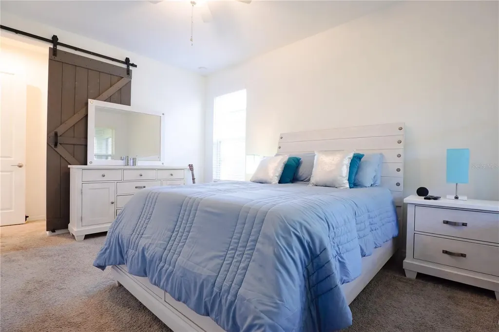 6332 Laurelcrest Glen Palmetto FL 34221
