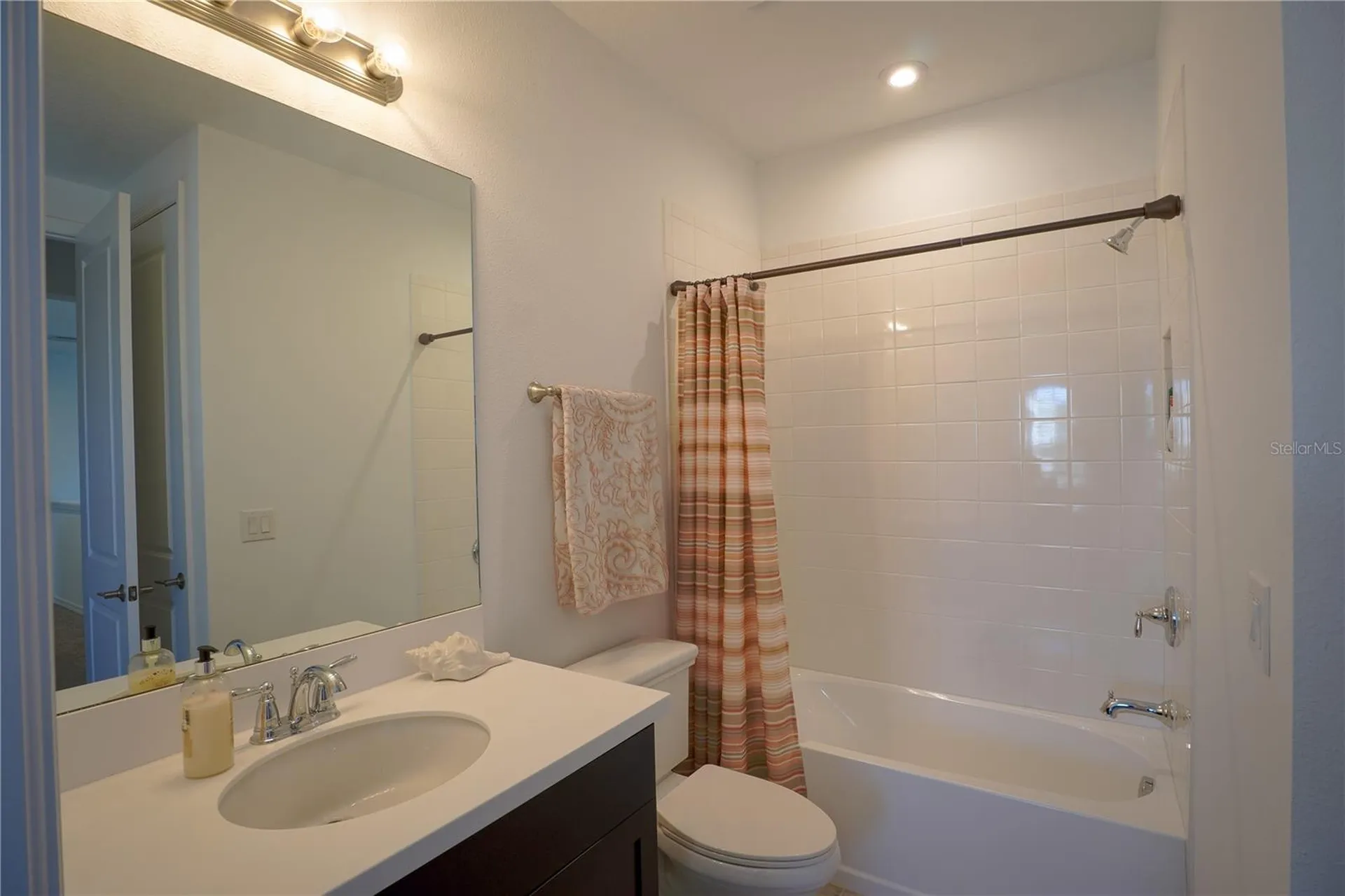 6332 Laurelcrest Glen Palmetto FL 34221