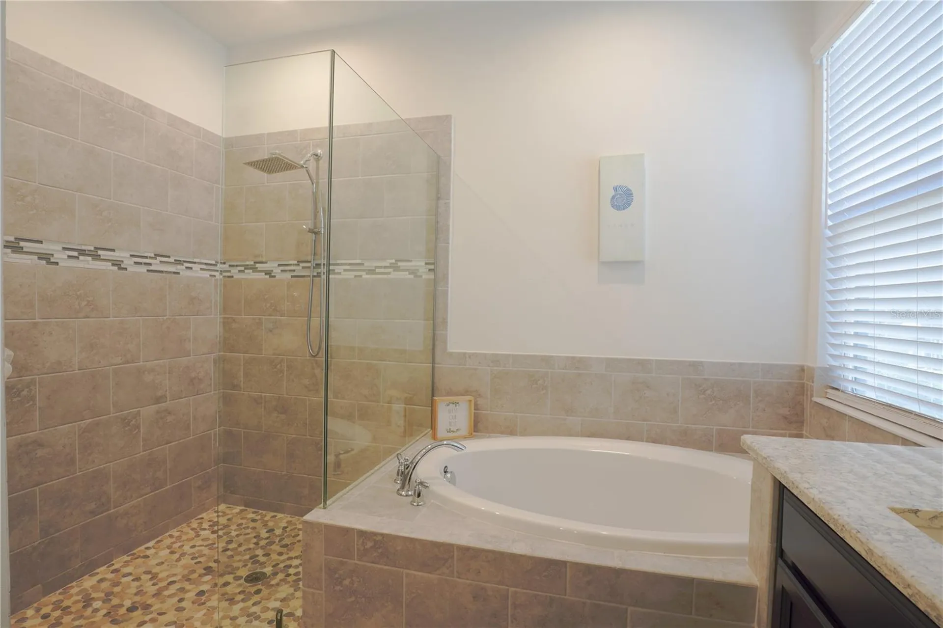 6332 Laurelcrest Glen Palmetto FL 34221