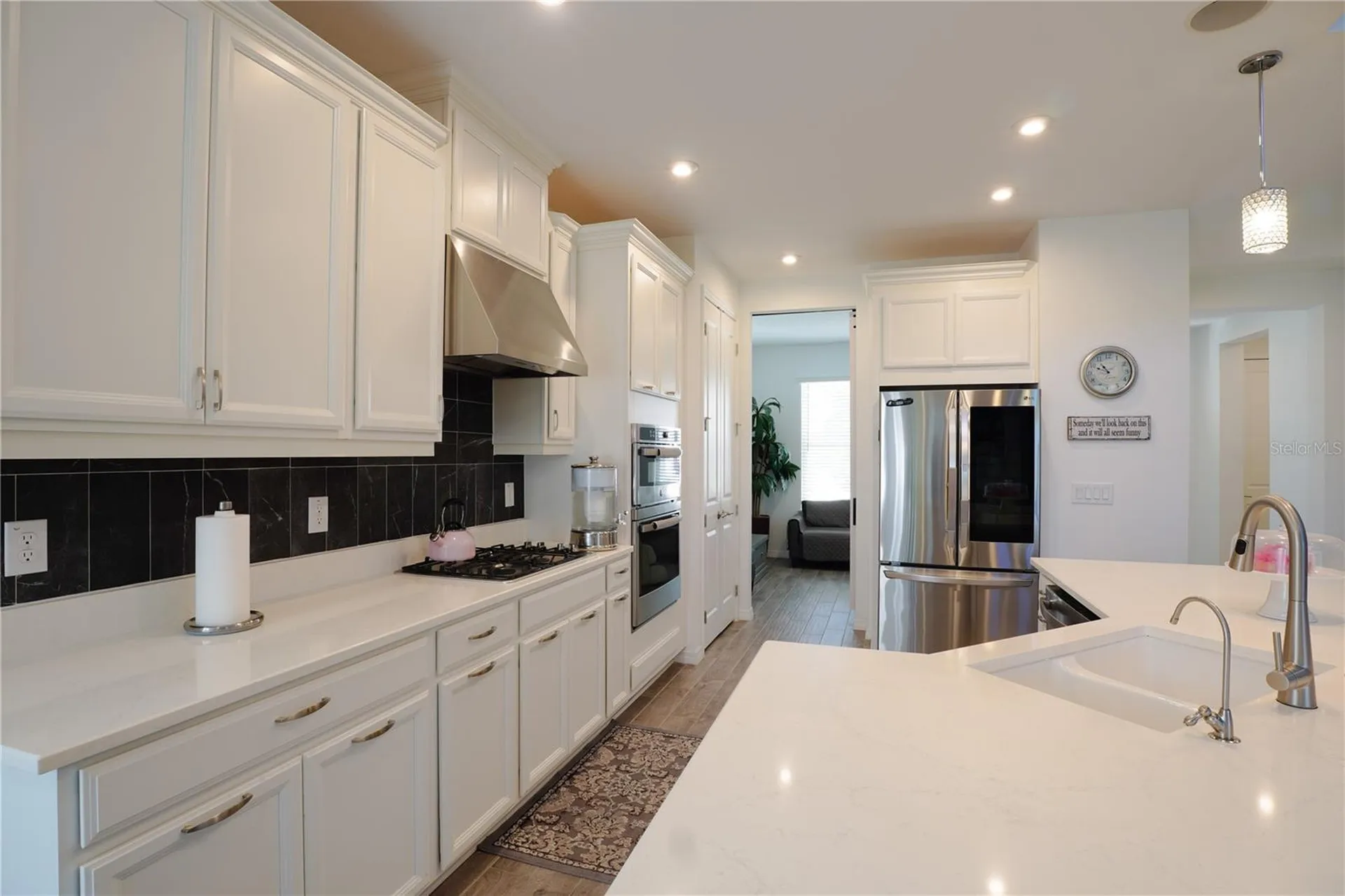 6332 Laurelcrest Glen Palmetto FL 34221