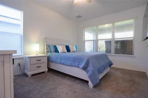 6332 Laurelcrest Glen Palmetto FL 34221