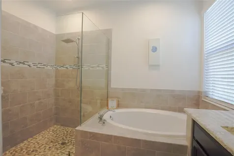 6332 Laurelcrest Glen Palmetto FL 34221
