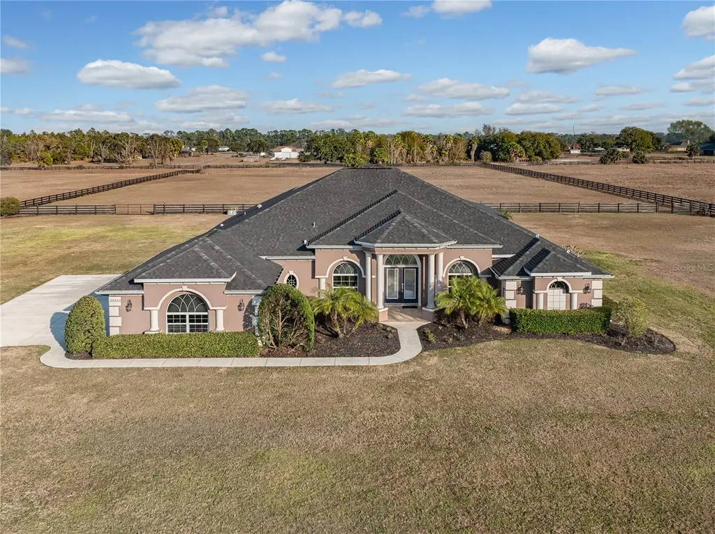 29222 Can Do Lane Tavares FL 32778