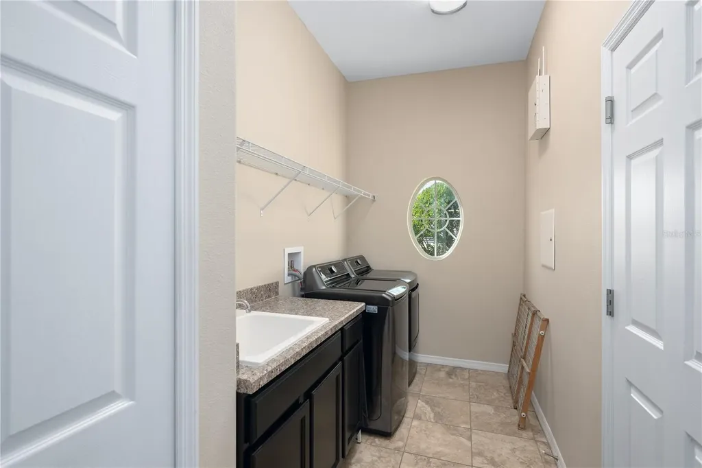 29222 Can Do Lane Tavares FL 32778