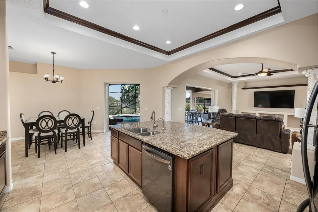 29222 Can Do Lane Tavares FL 32778
