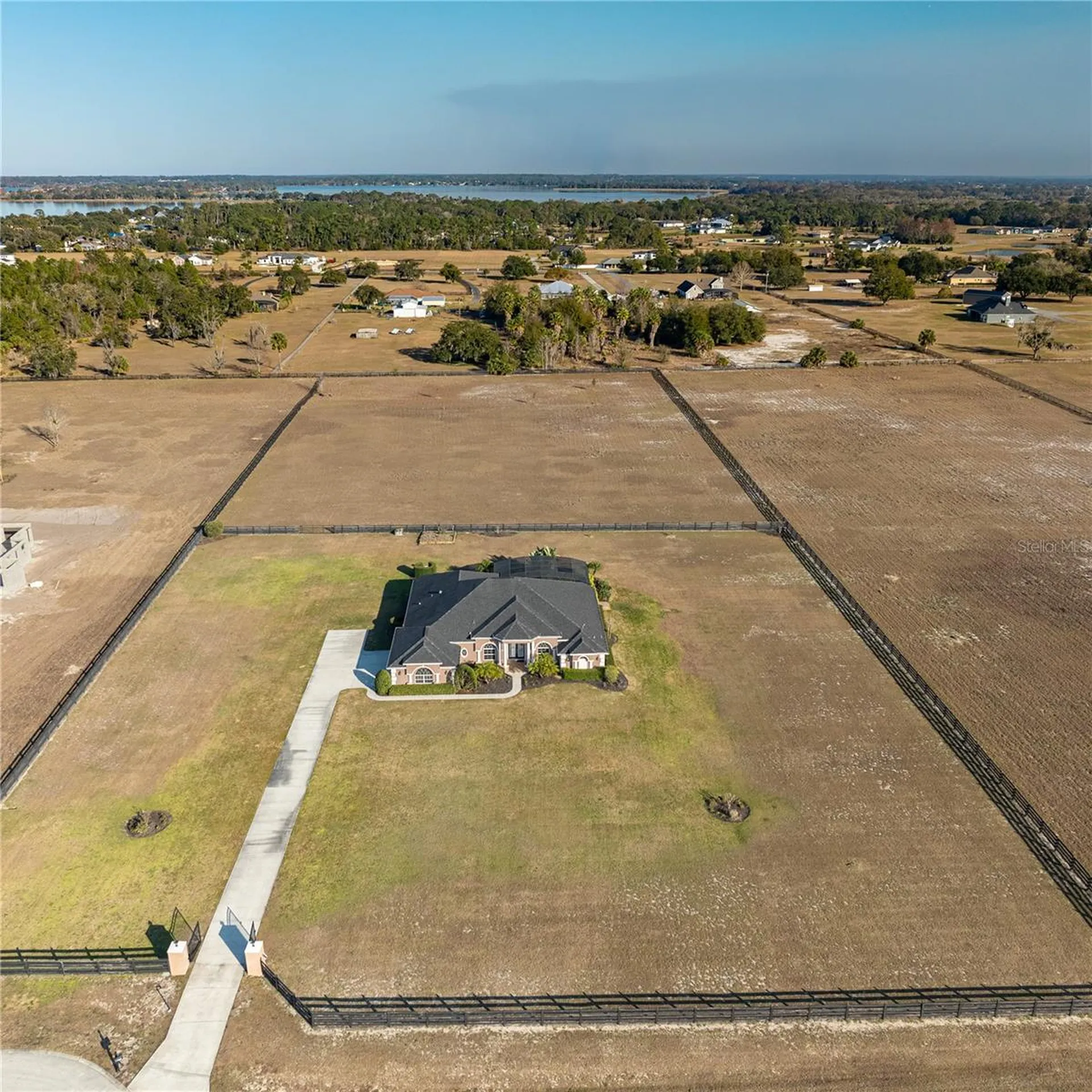 29222 Can Do Lane Tavares FL 32778