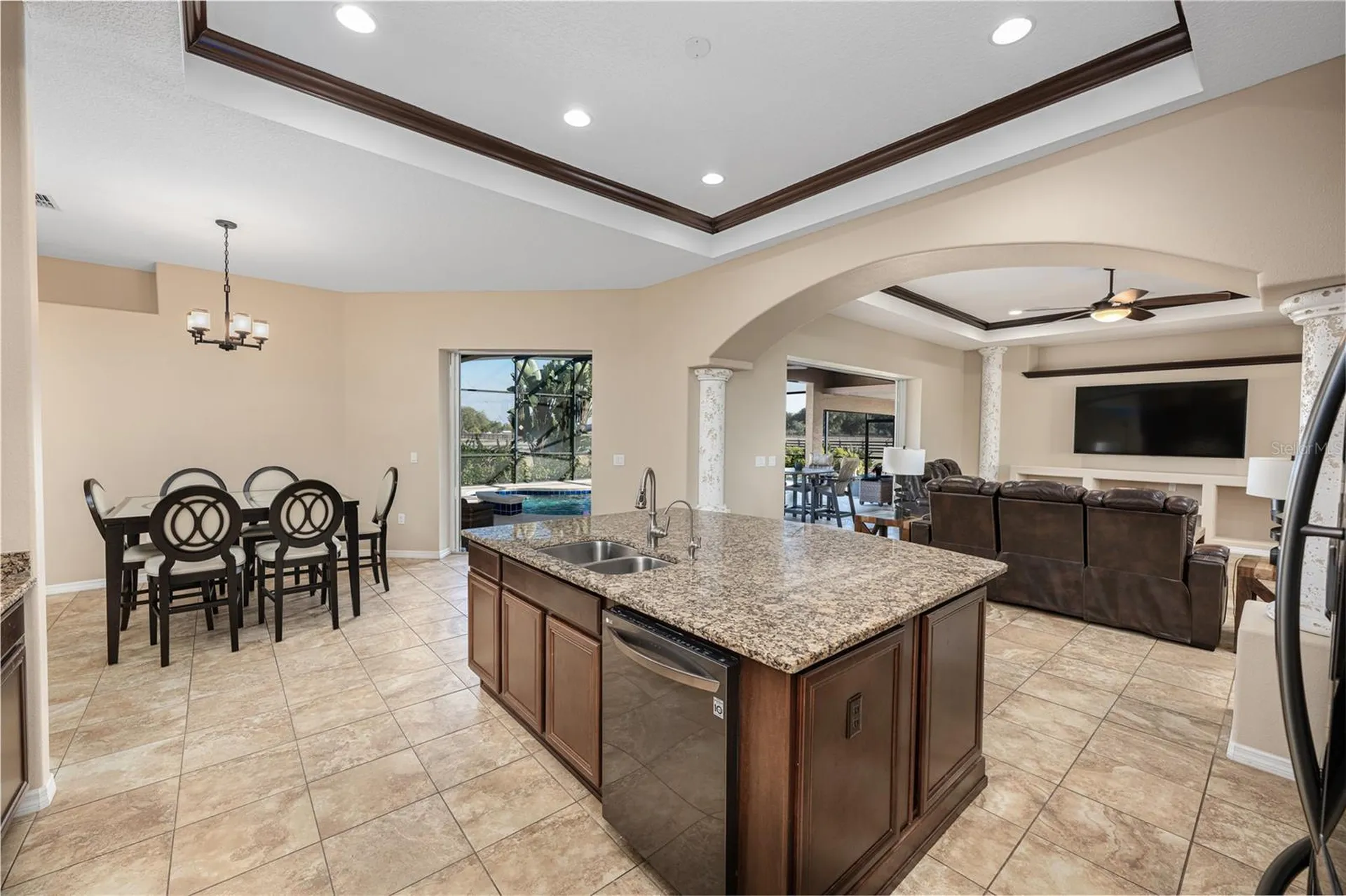 29222 Can Do Lane Tavares FL 32778