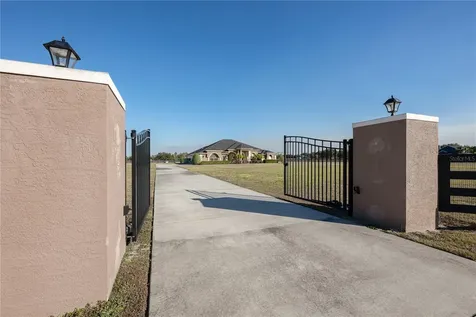 29222 Can Do Lane Tavares FL 32778