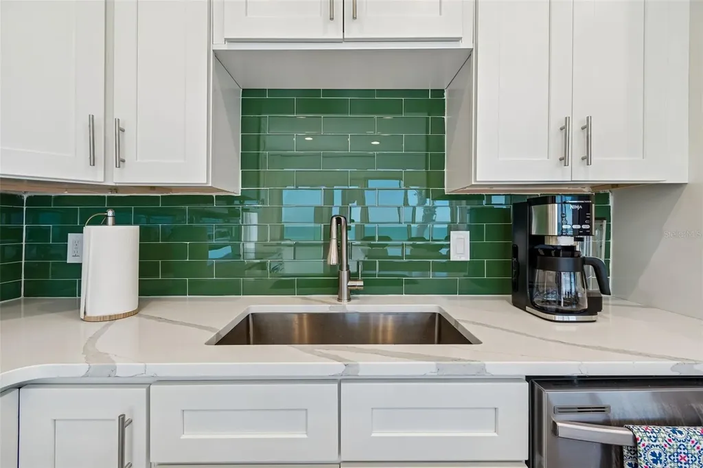 865 N Shore Drive Anna Maria FL 34216