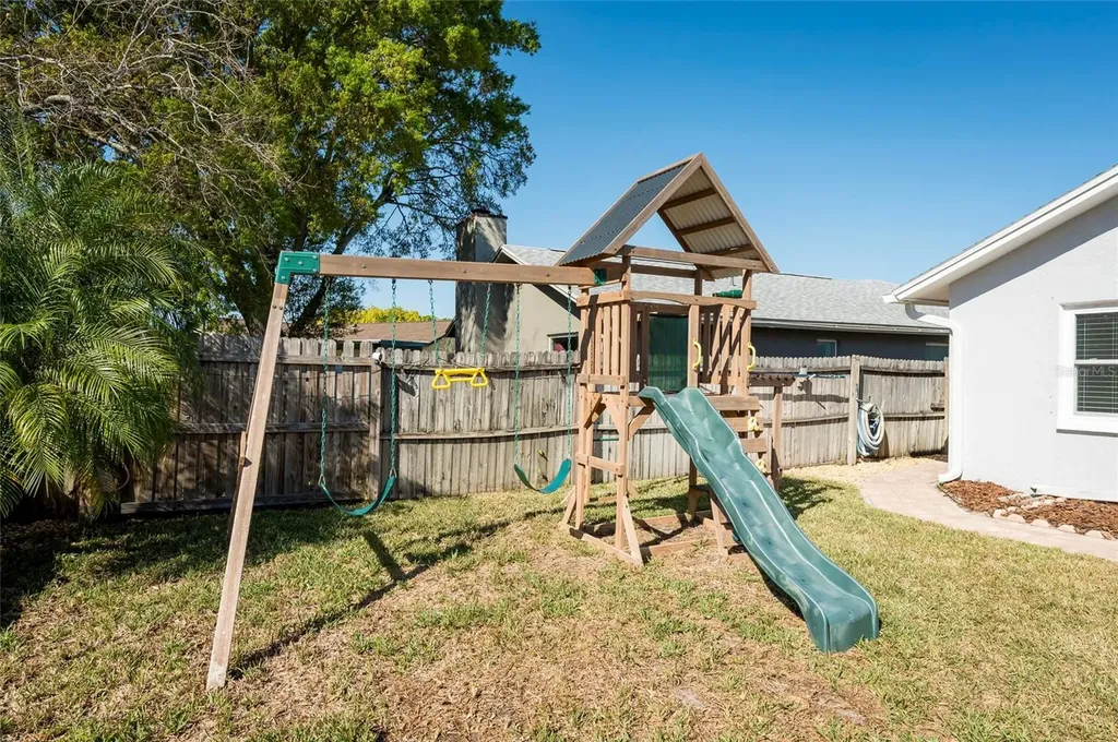 8194 124th Terrace Largo FL 33773