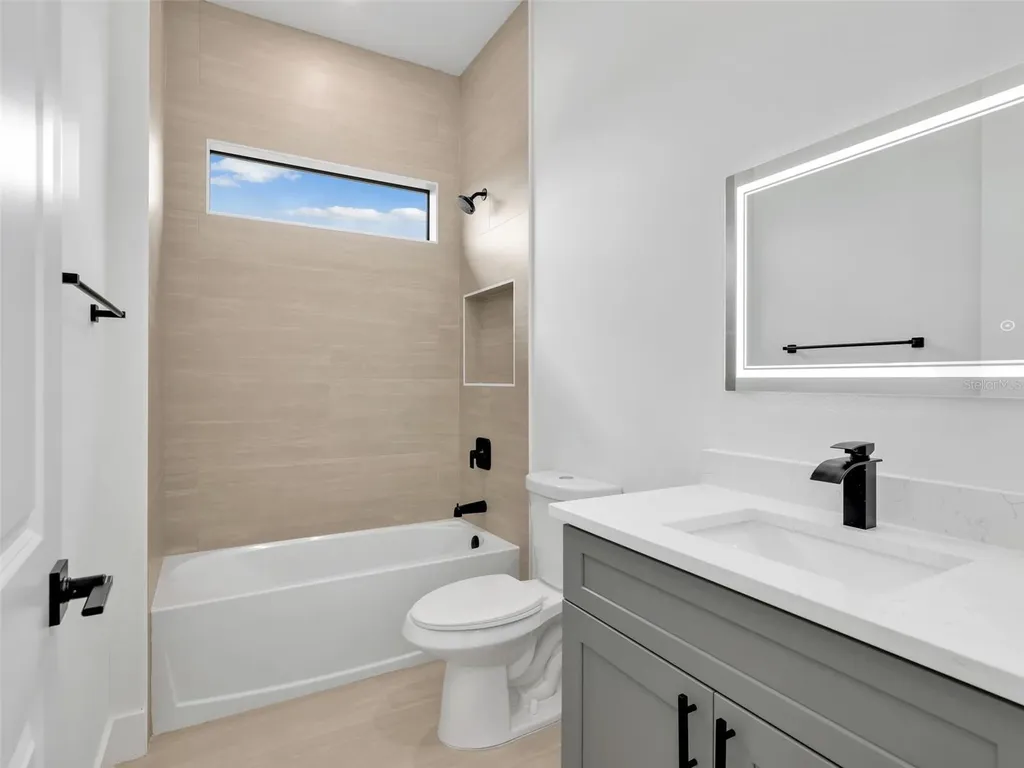 2001 NW 17th Place Cape Coral FL 33993