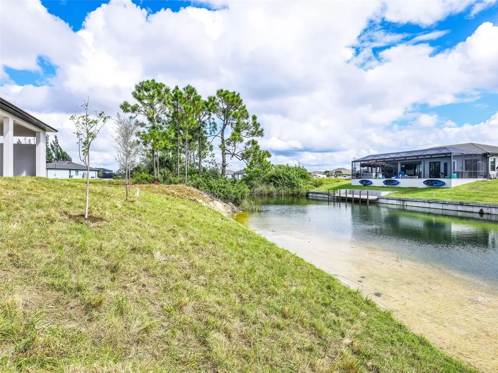 2001 NW 17th Place Cape Coral FL 33993