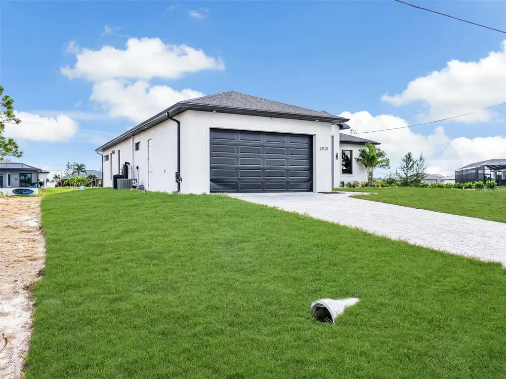 2001 NW 17th Place Cape Coral FL 33993