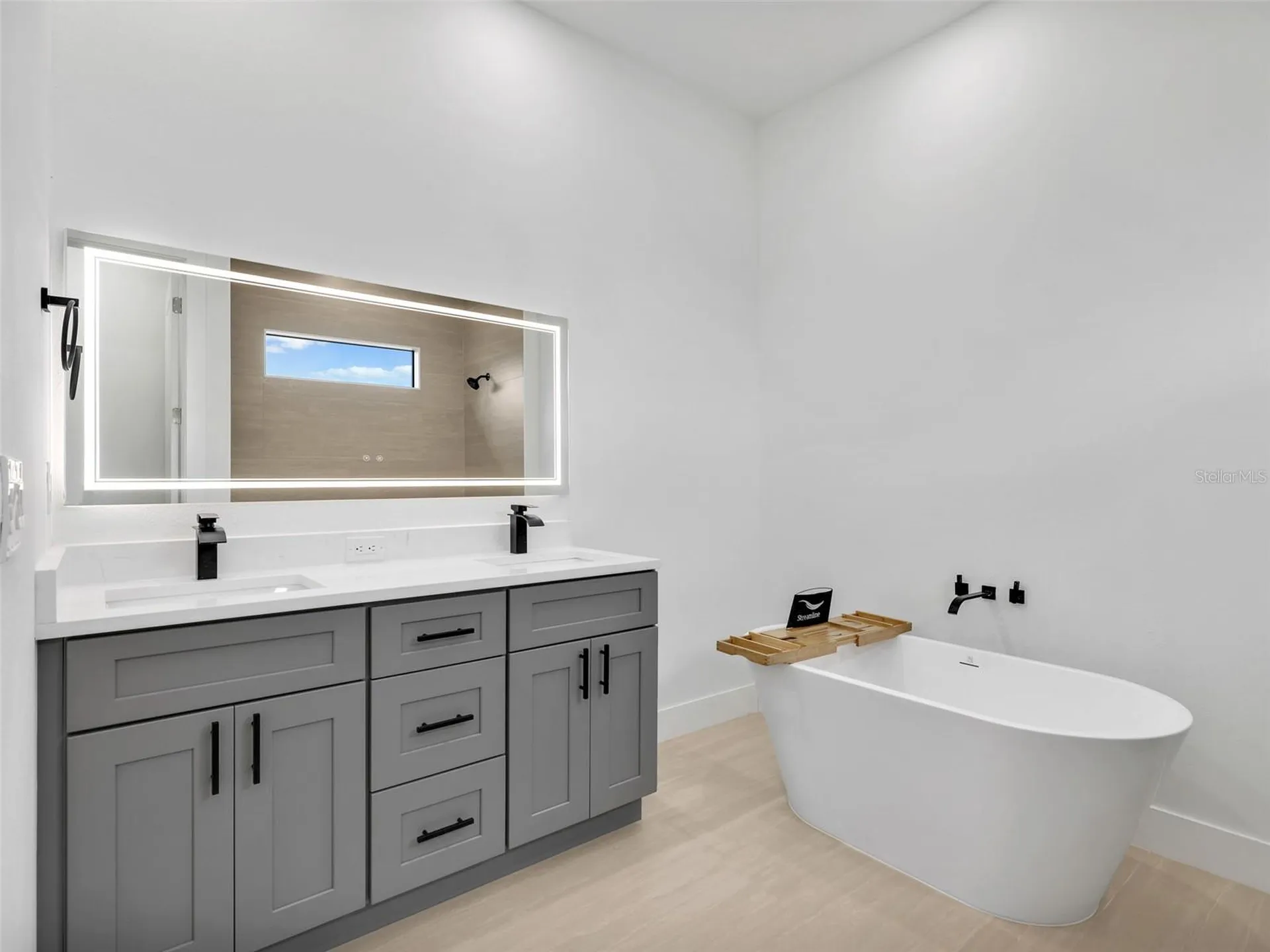 2001 NW 17th Place Cape Coral FL 33993