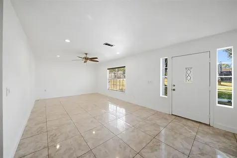 1201 Majestic Palm Court Apopka FL 32712
