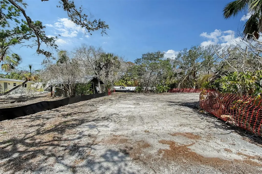 8504 Heron Lagoon Circle Sarasota FL 34242