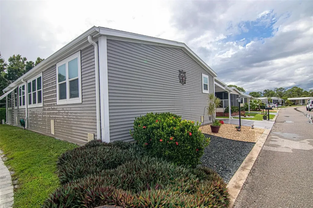 417 Snead Drive North Fort Myers FL 33903