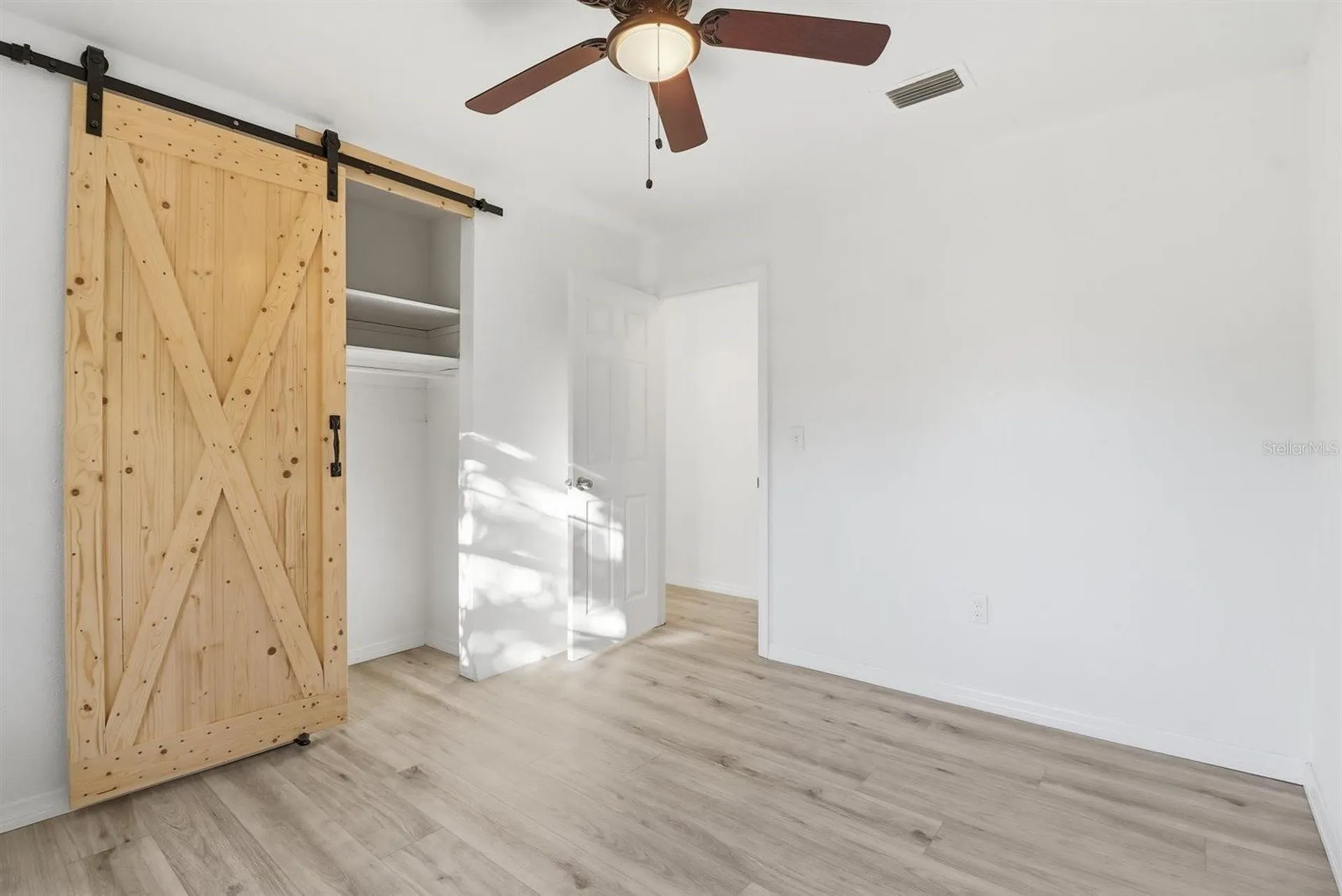 1045 N Fan Palm Point Crystal River FL 34429