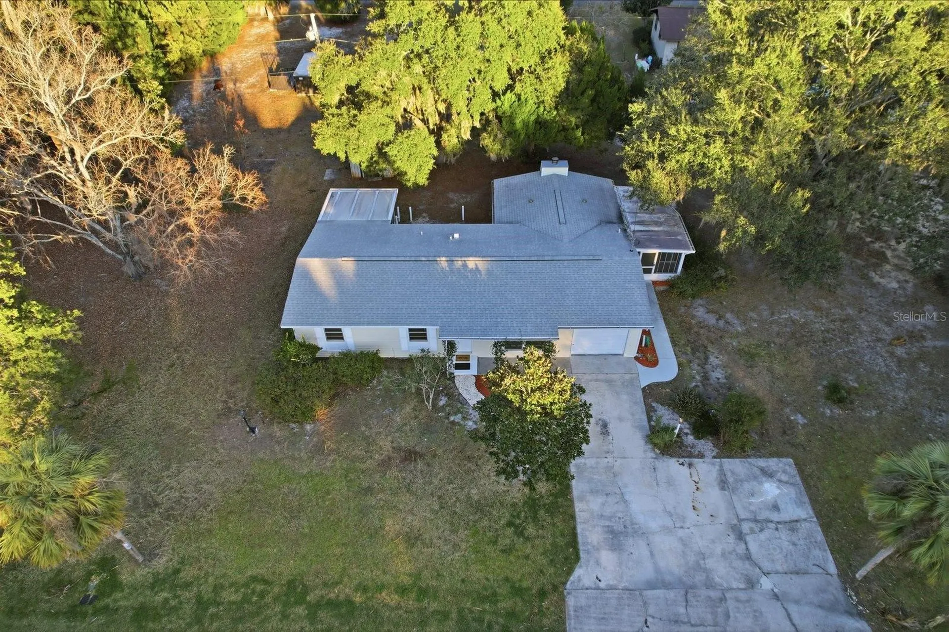 1045 N Fan Palm Point Crystal River FL 34429