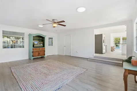 1045 N Fan Palm Point Crystal River FL 34429