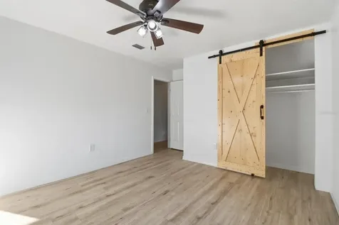 1045 N Fan Palm Point Crystal River FL 34429