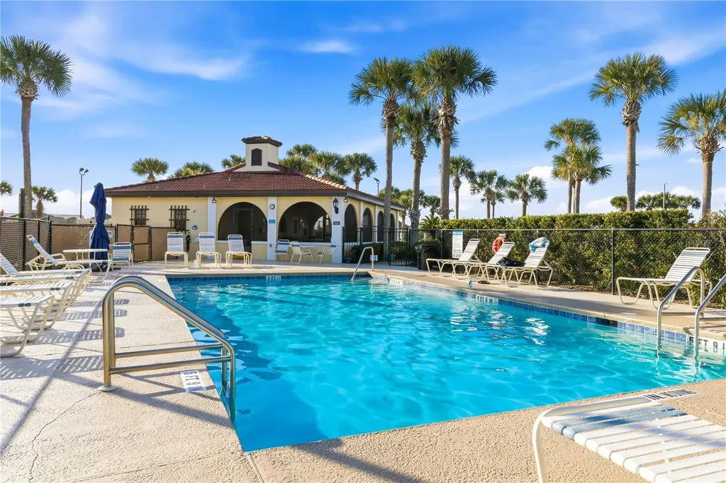 17 Los Lagos Boulevard Palm Coast FL 32137