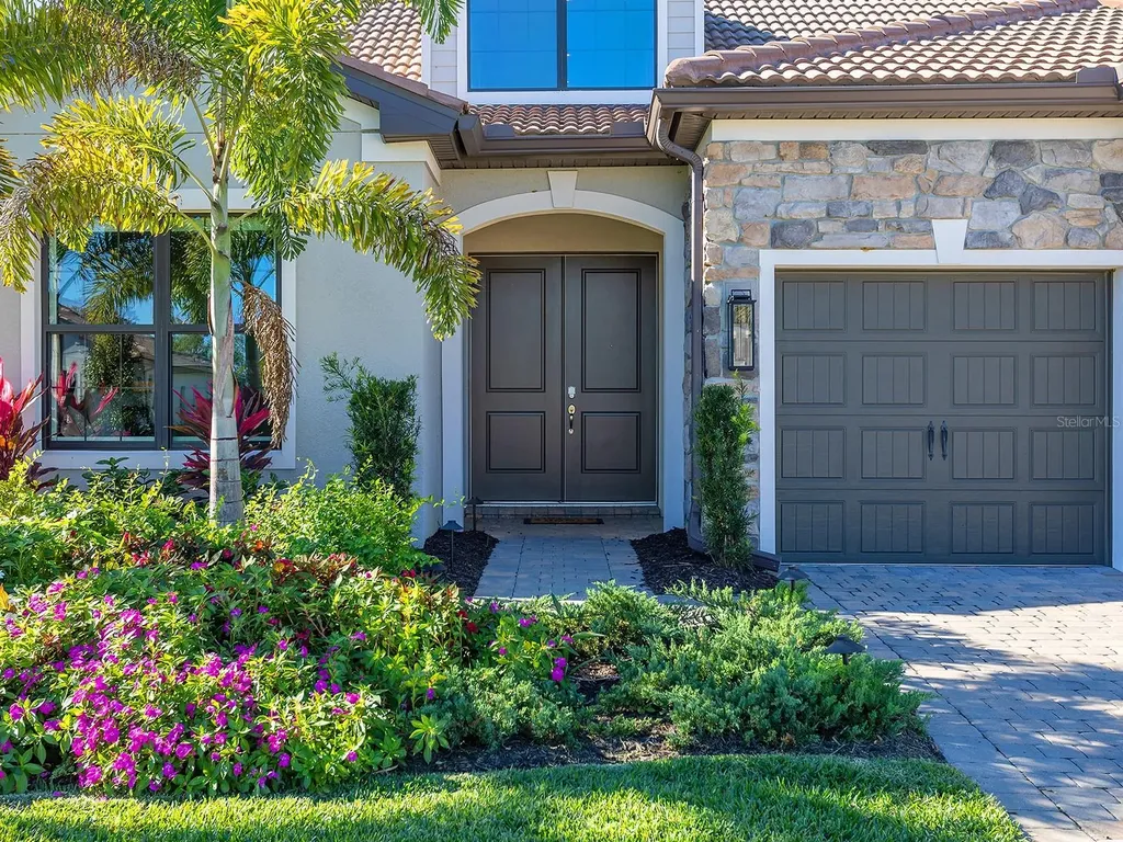7949 Sunset Pines Drive Sarasota FL 34240