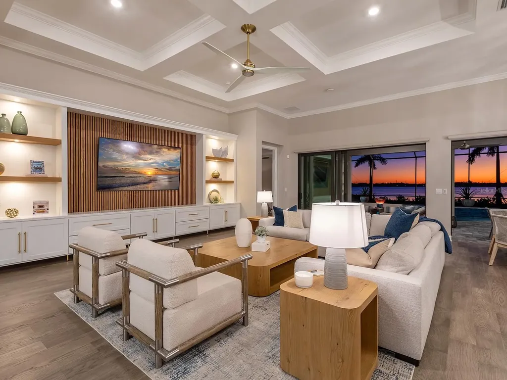 7949 Sunset Pines Drive Sarasota FL 34240