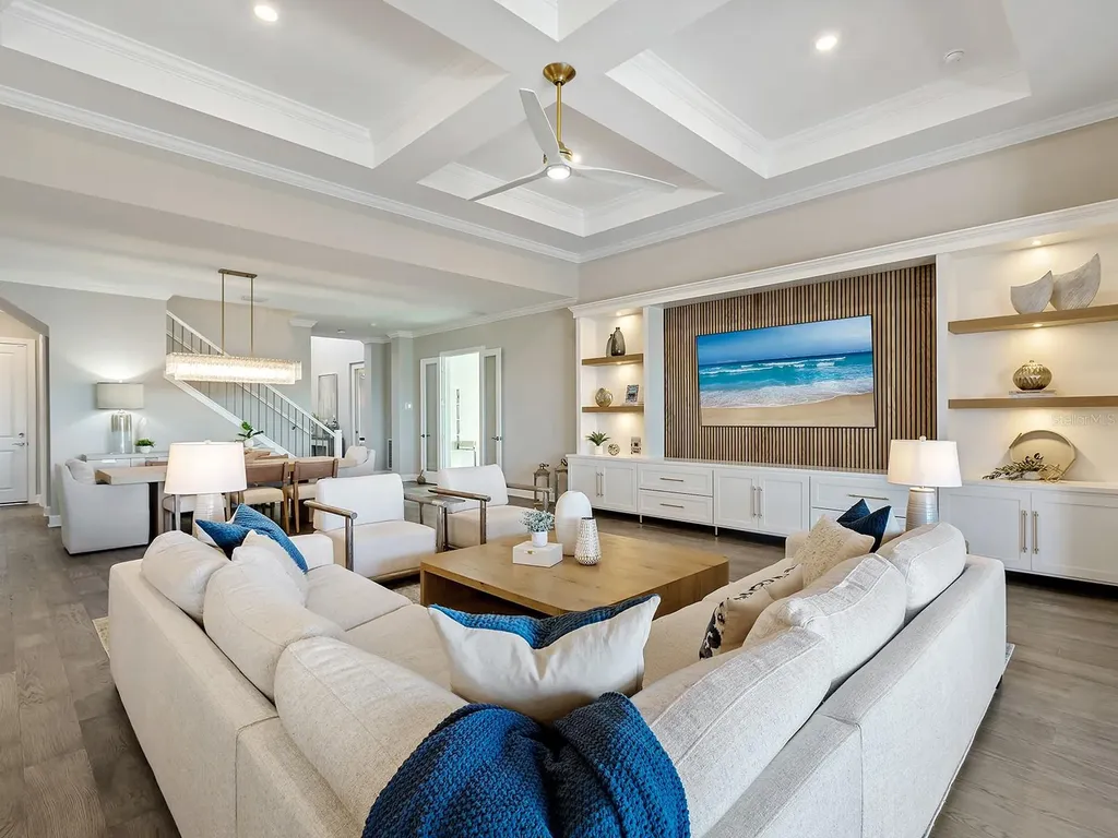 7949 Sunset Pines Drive Sarasota FL 34240