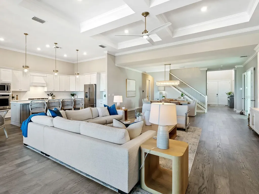 7949 Sunset Pines Drive Sarasota FL 34240