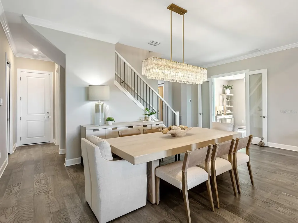 7949 Sunset Pines Drive Sarasota FL 34240