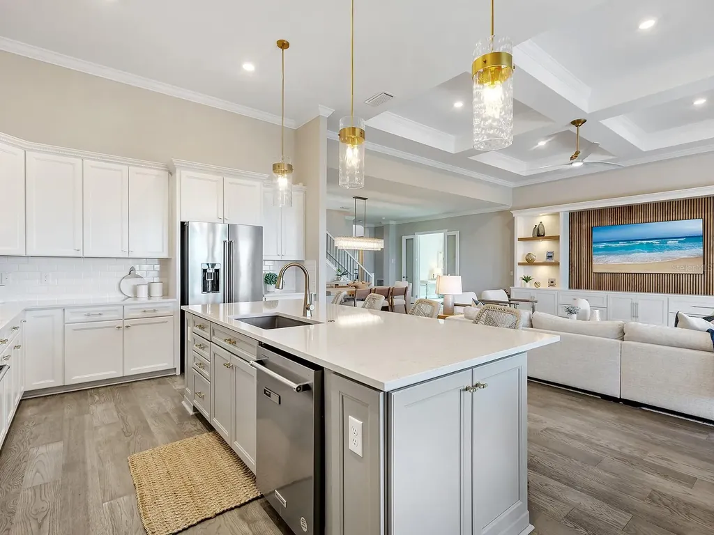 7949 Sunset Pines Drive Sarasota FL 34240