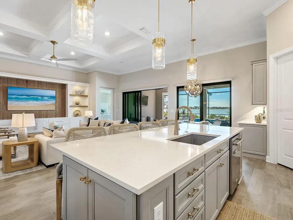 7949 Sunset Pines Drive Sarasota FL 34240