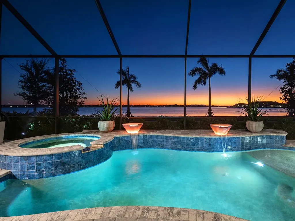 7949 Sunset Pines Drive Sarasota FL 34240