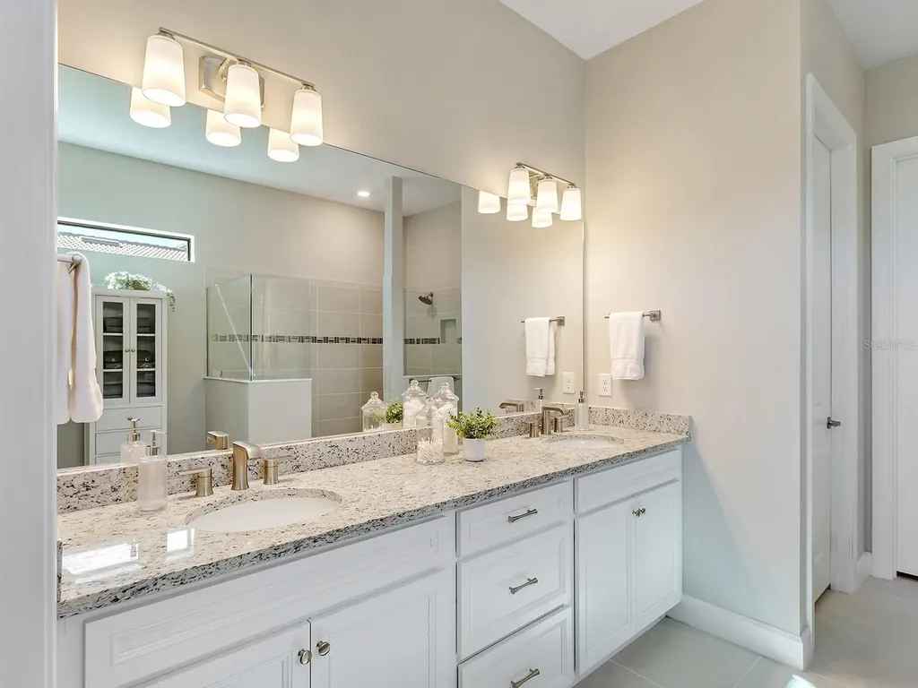 7949 Sunset Pines Drive Sarasota FL 34240