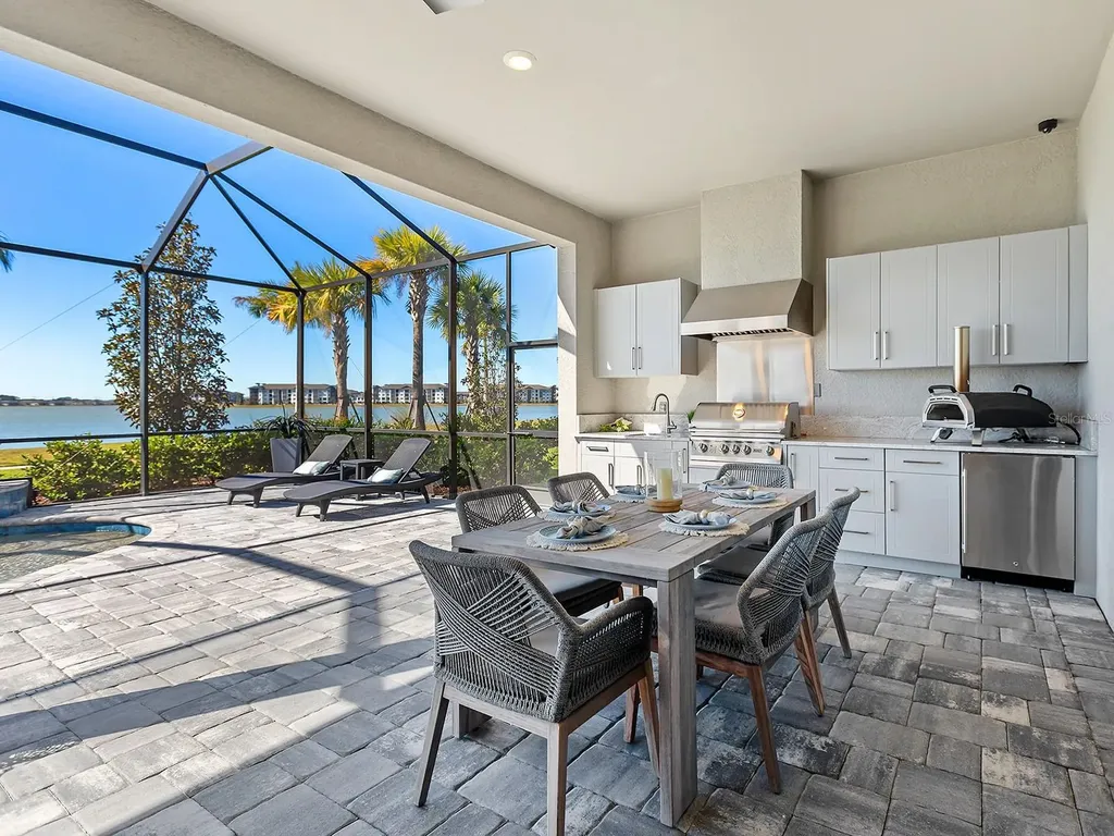 7949 Sunset Pines Drive Sarasota FL 34240