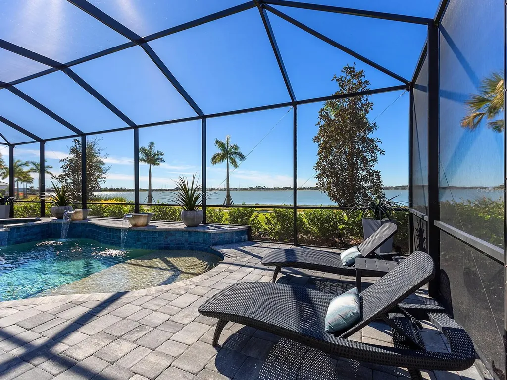 7949 Sunset Pines Drive Sarasota FL 34240