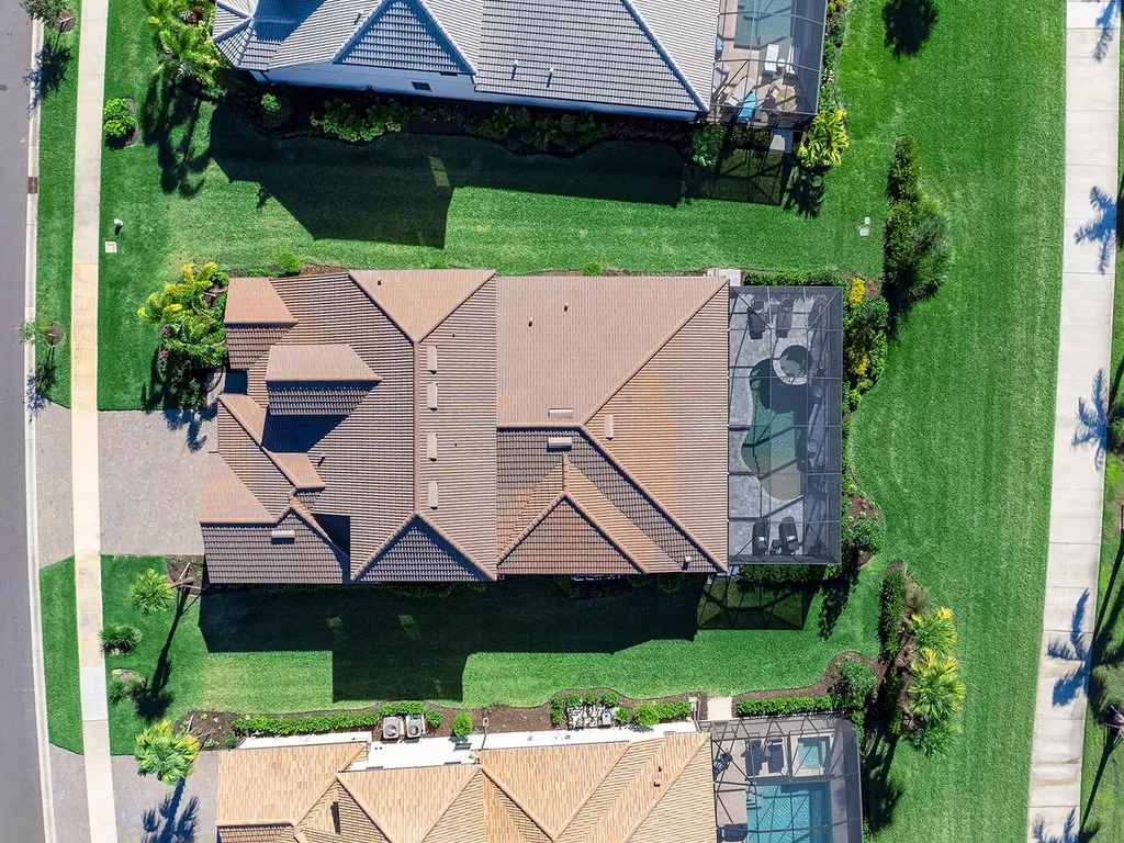 7949 Sunset Pines Drive Sarasota FL 34240