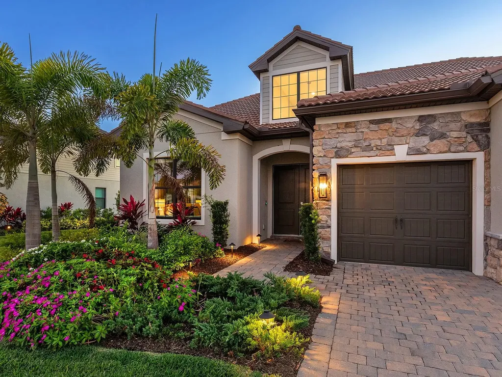 7949 Sunset Pines Drive Sarasota FL 34240