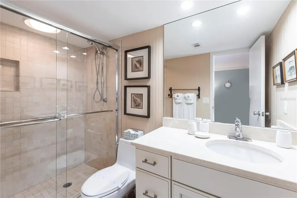 1055 W Peppertree Drive Sarasota FL 34242