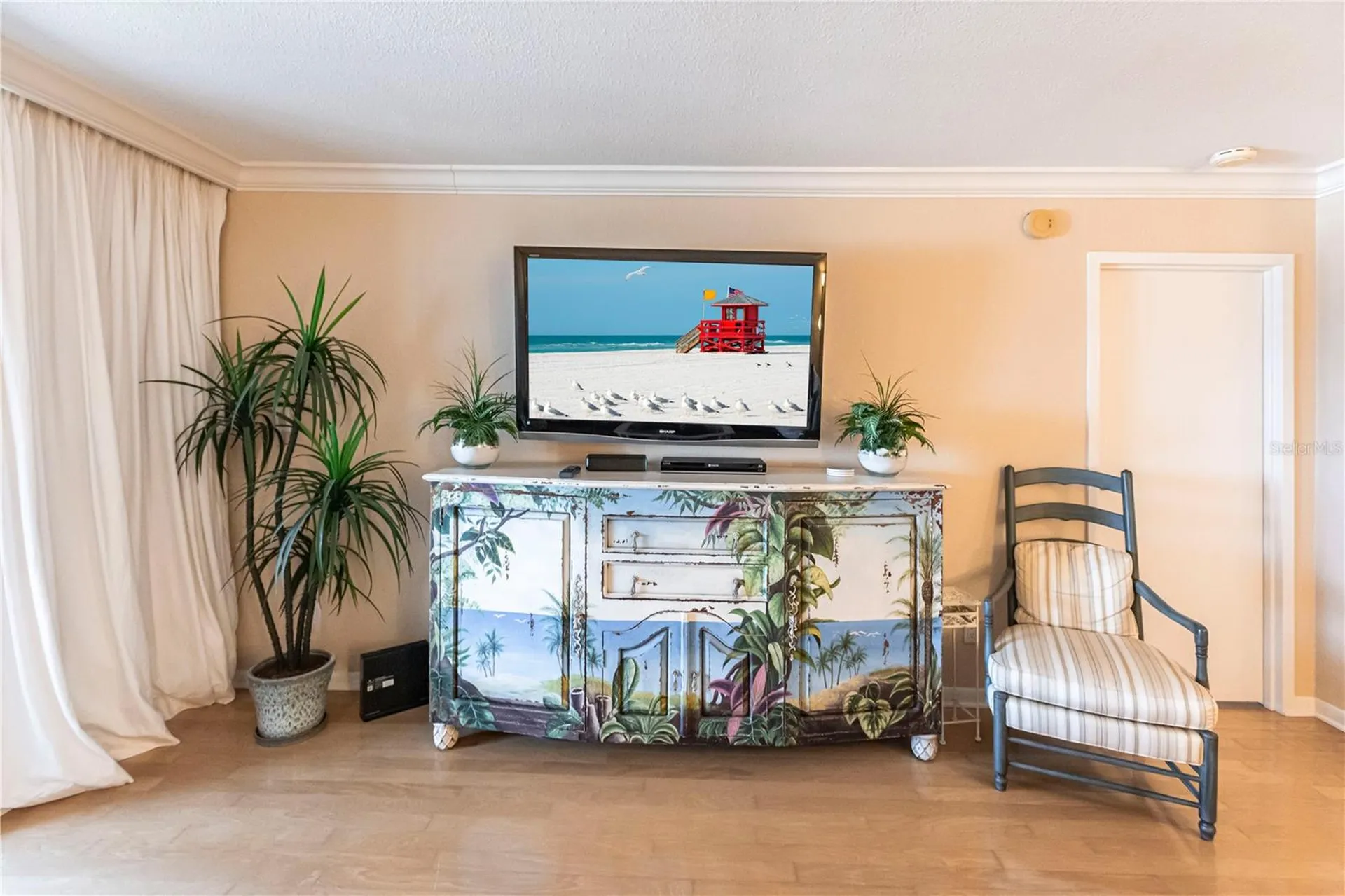 1055 W Peppertree Drive Sarasota FL 34242